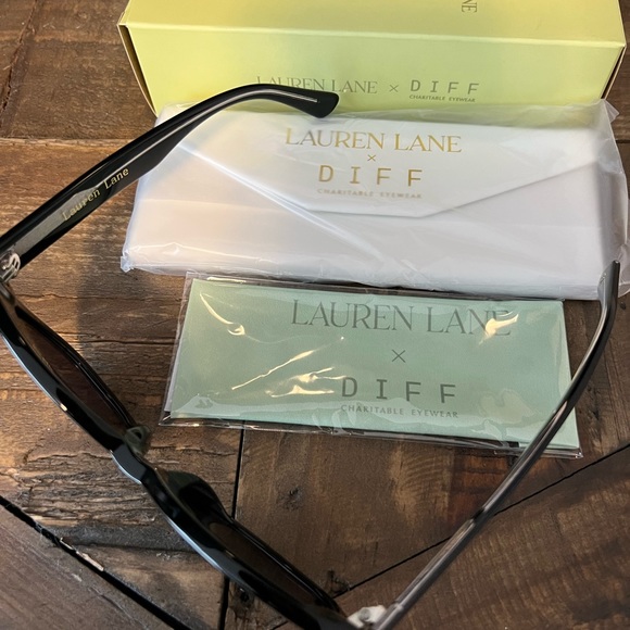 Diff Eyewear Accessories Diff Eyewear Lauren Lane Mollie Black Grey